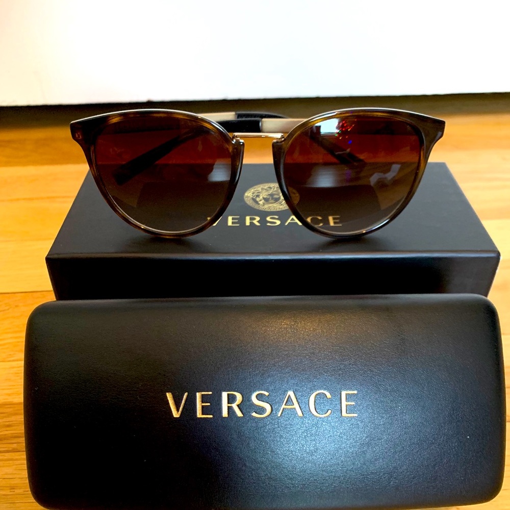 Versace Sunglasses VE4366